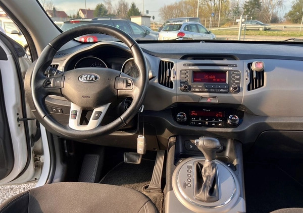 Kia Sportage cena 56850 przebieg: 99852, rok produkcji 2016 z Ciechanowiec małe 137